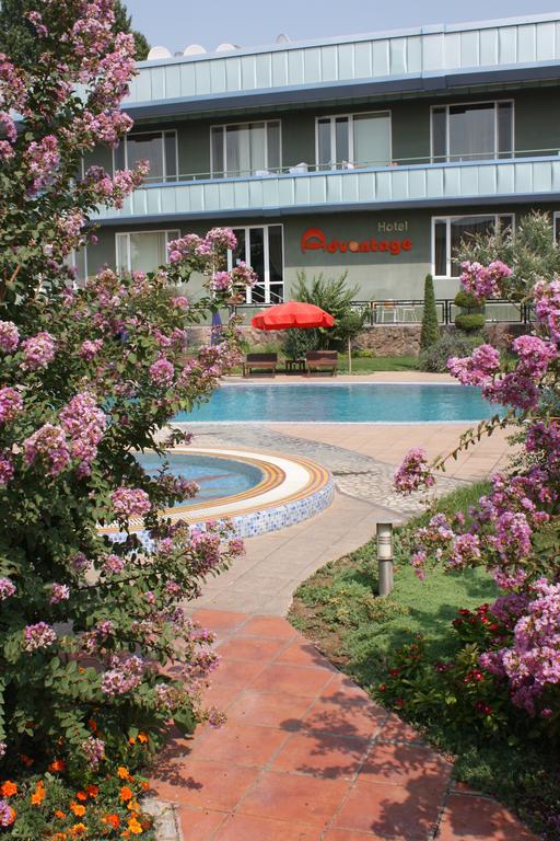 Advantage Hotel Samarkand Eksteriør bilde