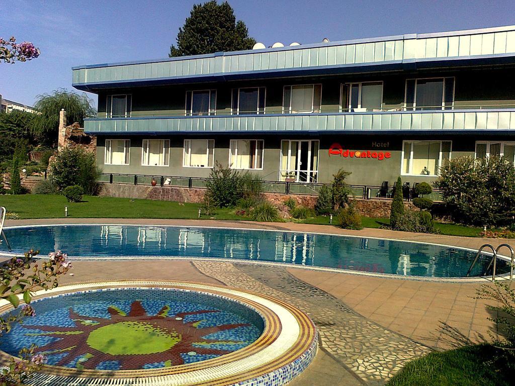 Advantage Hotel Samarkand Eksteriør bilde