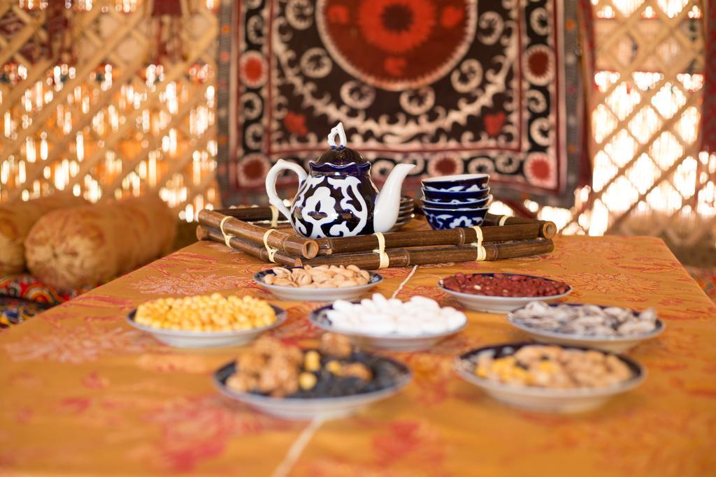 Advantage Hotel Samarkand Eksteriør bilde