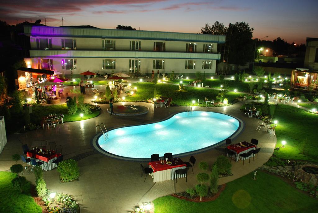 Advantage Hotel Samarkand Eksteriør bilde